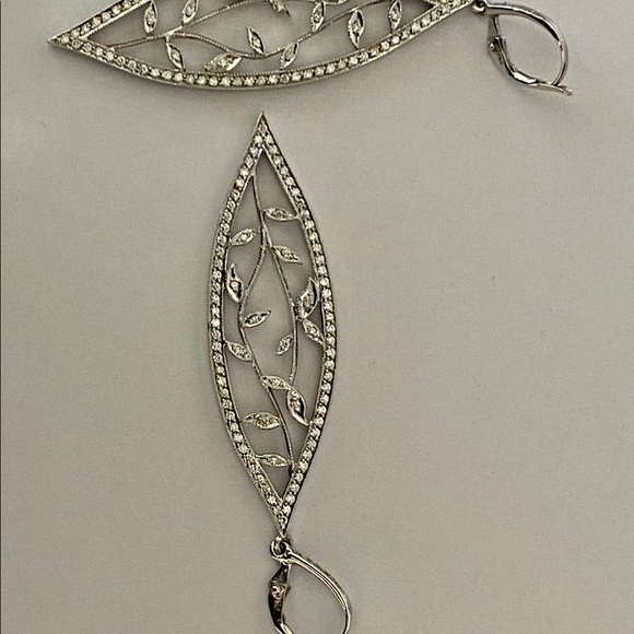 John Michaels Designs 18kwg Diamond Leaf Earrings - Picture 4 of 5